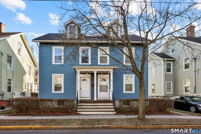 Building Photo - 59 Grand St