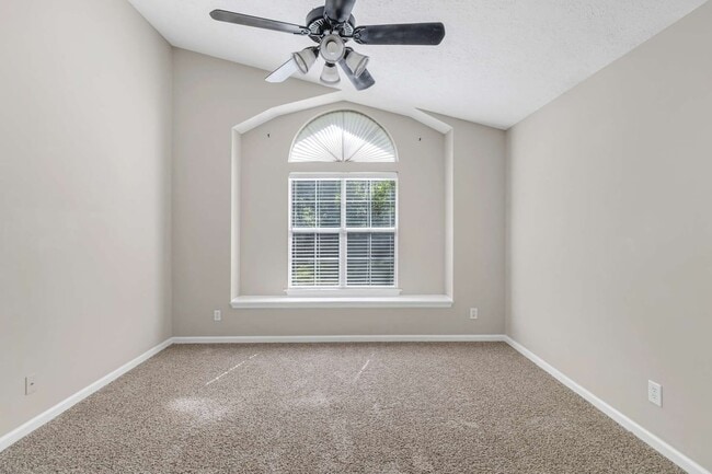 Building Photo - 710 Osprey Dr
