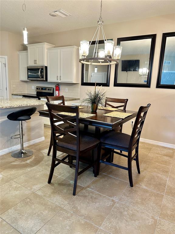 Building Photo - 7684 Stonebrook Cir