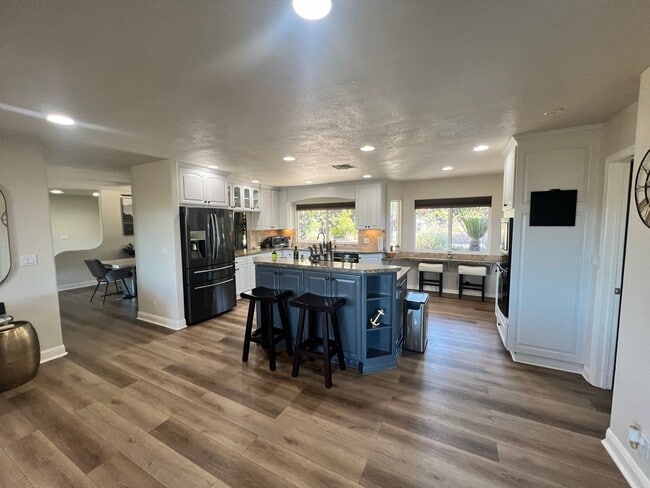 Building Photo - GORGEOUS 3/2.5 Bath Remodeled Home with Stunning Views in Alpine