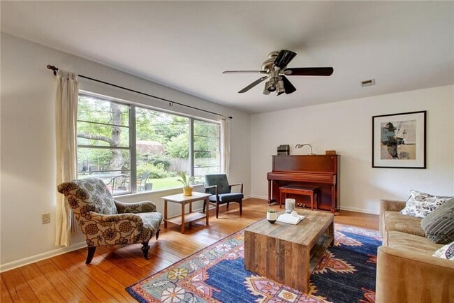 Building Photo - 7611 Tisdale Dr