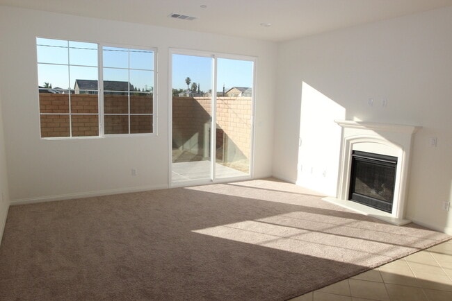 Building Photo - Coming Soon! Single Story 3/2 stunner located at West Haven!