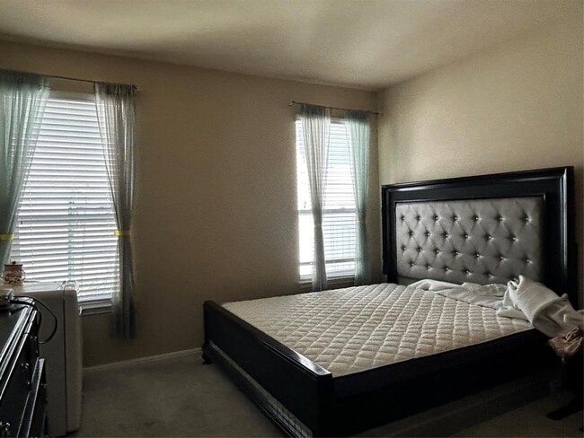 Building Photo - 619 Katmai Cir