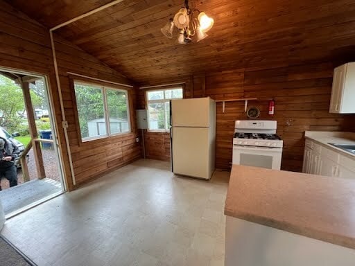 Building Photo - 501 Croft Ave W