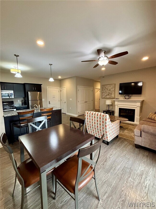 Building Photo - 2497 Sweet Home Rd