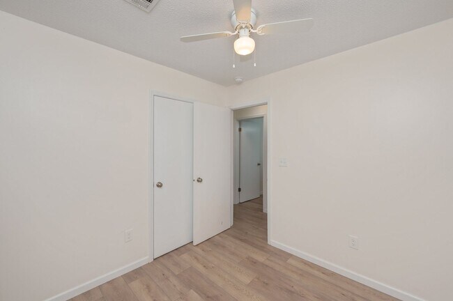 Building Photo - Renovated 3 bedroom house in Niceville!