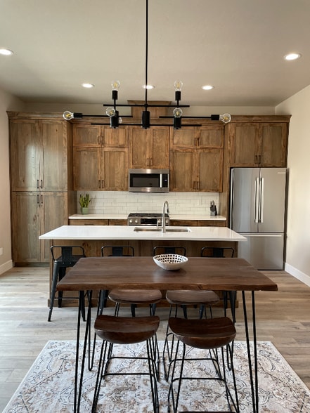 Building Photo - 2705 W Woodlawn Ave