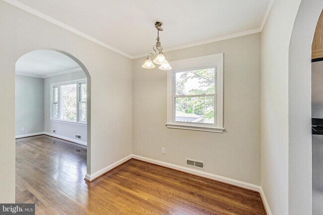 Building Photo - 4112 Spruell Dr