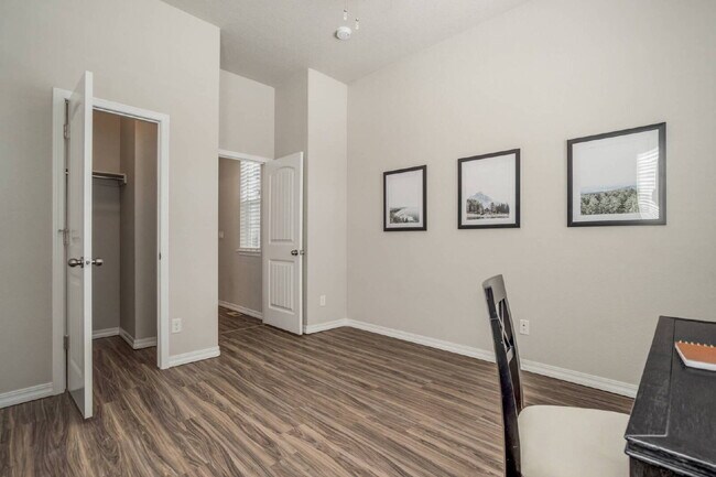 Building Photo - Upgraded Ranch Home in Lake of the Rockies...