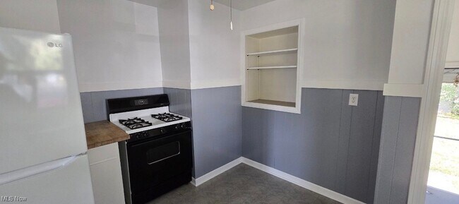 Building Photo - 1710 Madison Ave