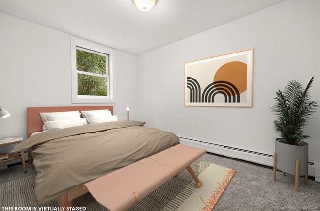 Building Photo - 412 Main St