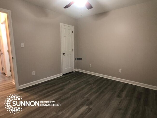 Building Photo - Completely Renovated 3 BR with Huge Yard