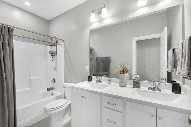 Building Photo - Wyndwater Home Available!