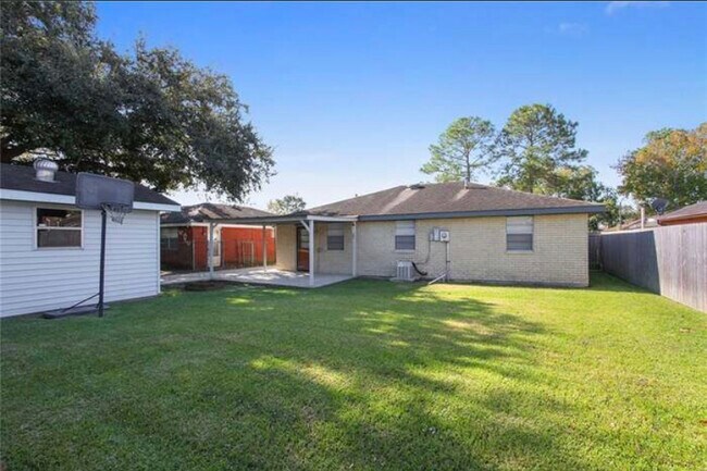Building Photo - 125 4 O'Clock Ln