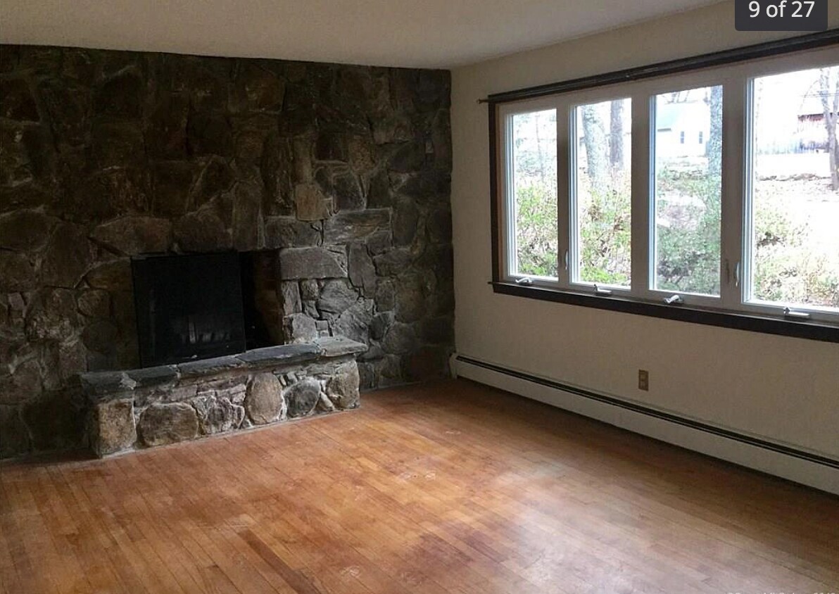 Building Photo - 31 Cedar Swamp Rd