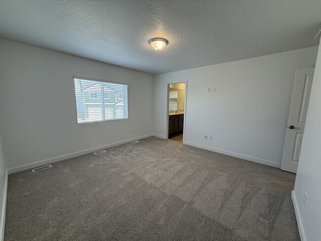 Building Photo - BRAND NEW Single Family Home