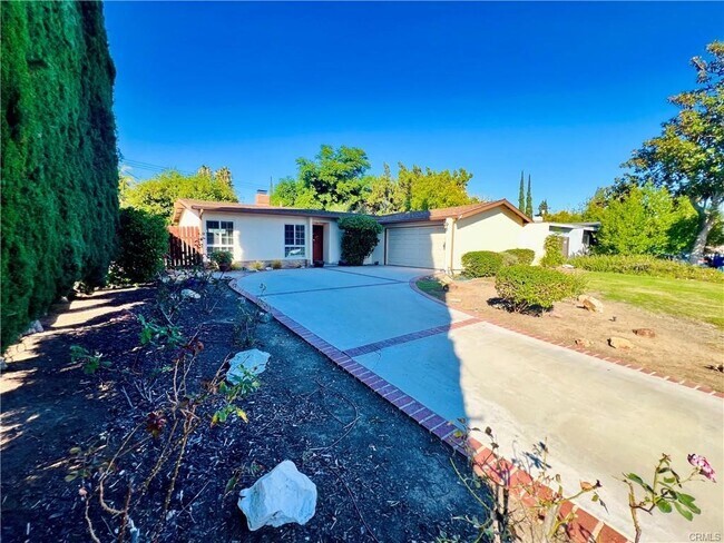 Building Photo - 22901 Leadwell St