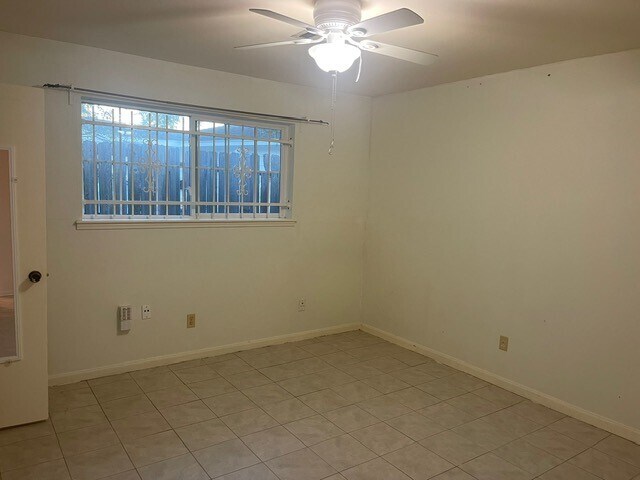 Building Photo - 1006 Walnut Bend Ln