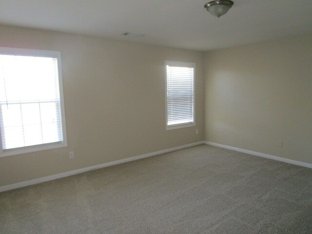 Building Photo - 6903 Grand Hickory Dr