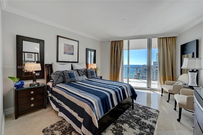 Building Photo - 3101 S Ocean Dr