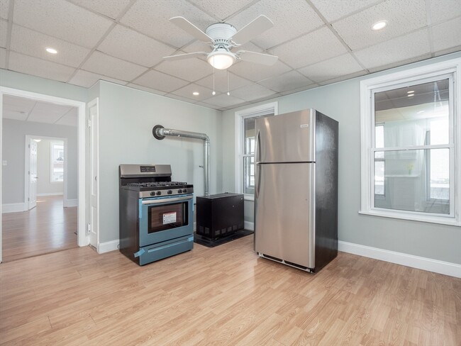 Building Photo - 95 Green Hill Pkwy