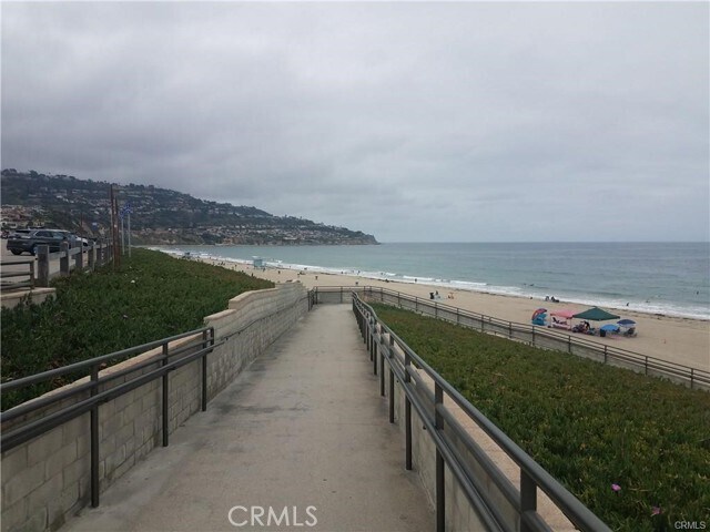 Building Photo - 121 Paseo De La Concha