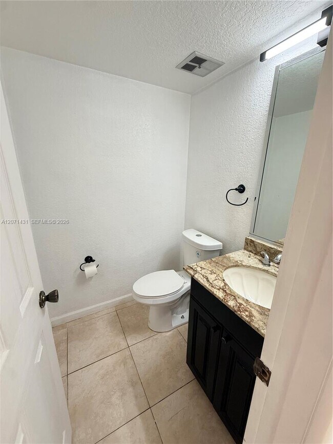 Building Photo - 9645 SW 148th Pl