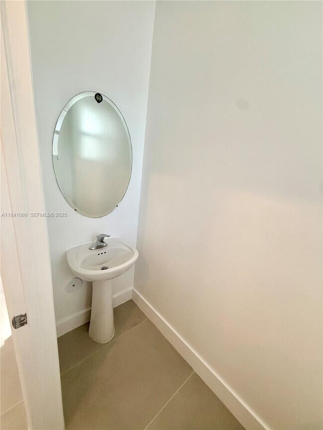 Building Photo - 25123 SW 107th Ct