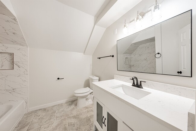 Building Photo - 6215 Portal Dr