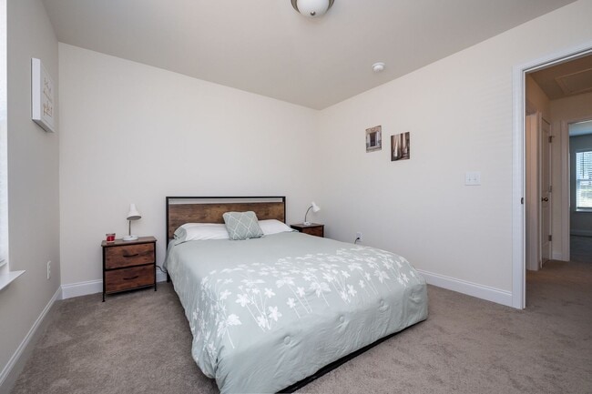 Building Photo - 2 Bed, 1.5 Bath Townhome in Downtown Easley is Available