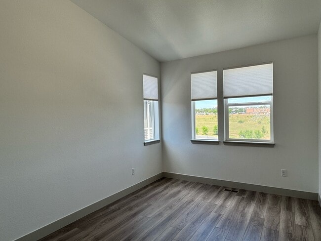 Building Photo - 2865 W 69th Ave