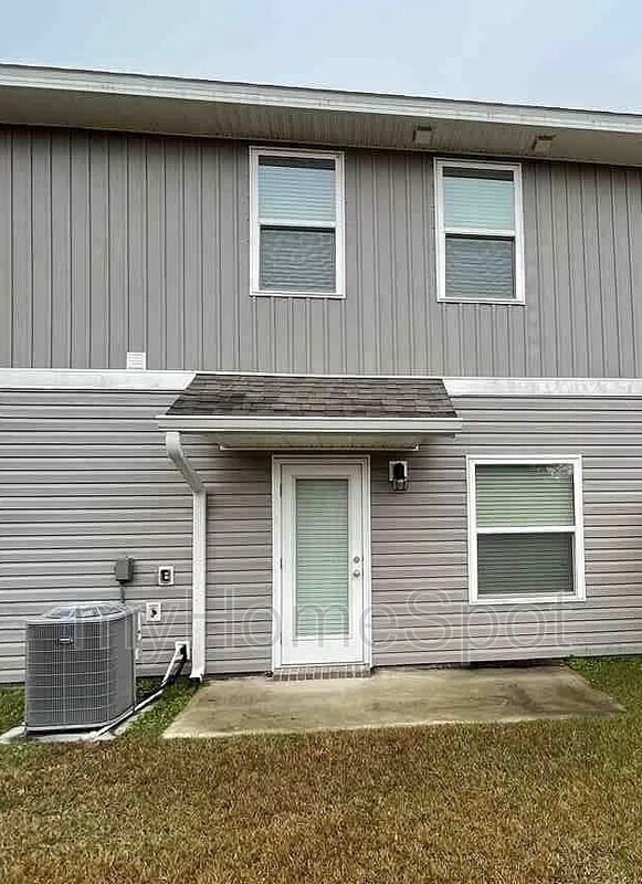 Building Photo - 6091 Royal Port Ct