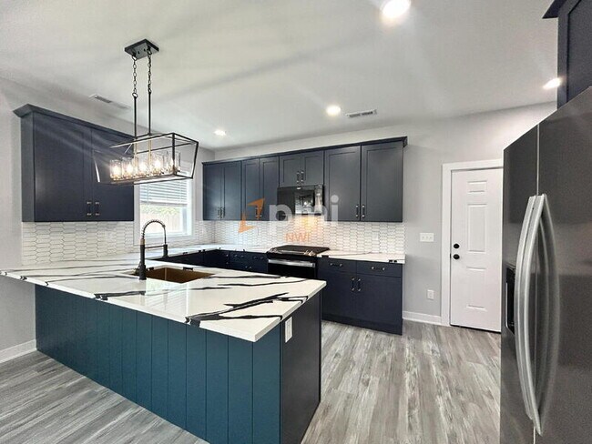 Building Photo - 5212 Torrence Ave