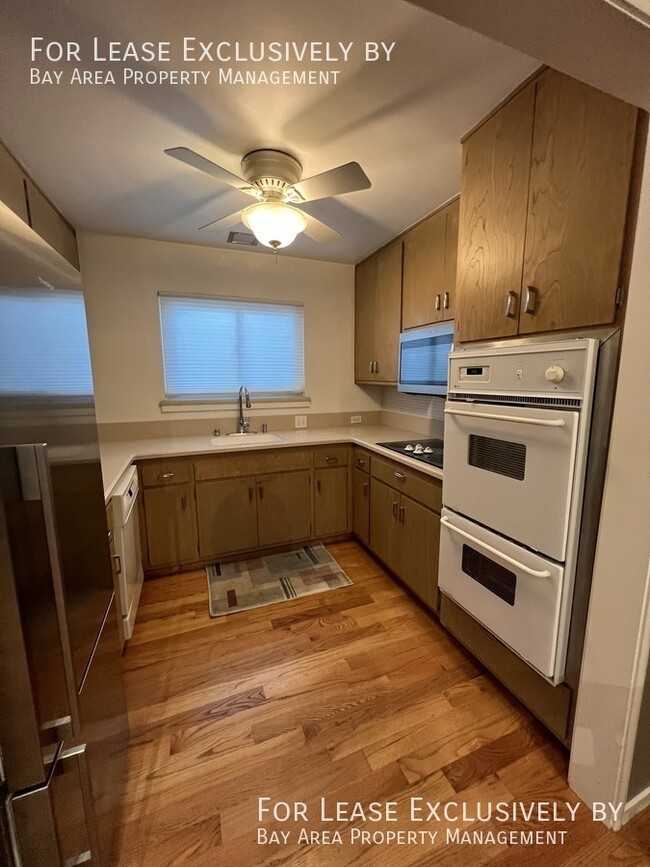 Building Photo - Pet-friendly, ground floor 2BR/2BA condo n...