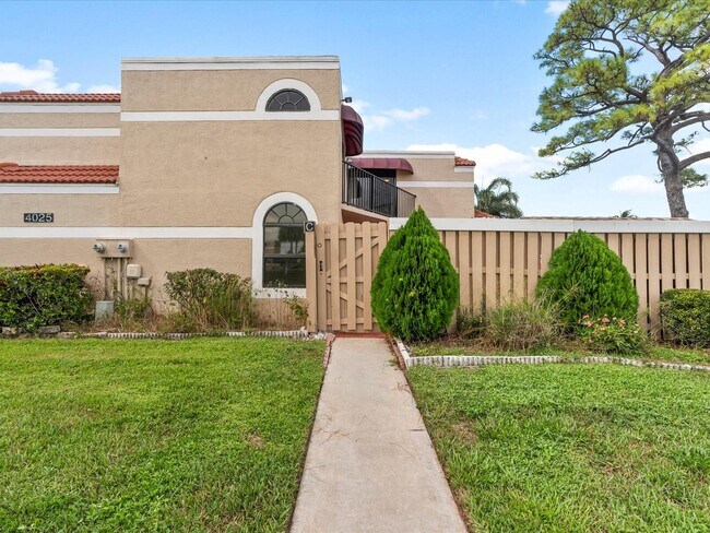 Building Photo - 4025 Village Dr