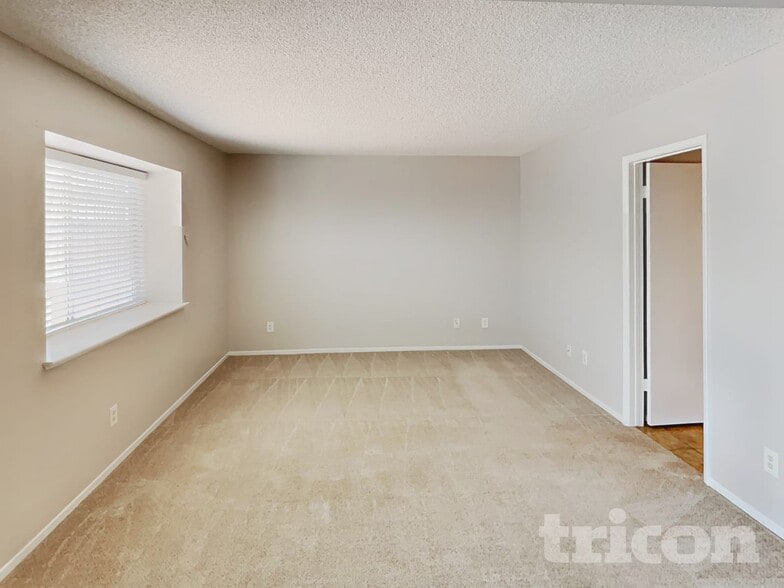 Building Photo - 1648 Trish Ln