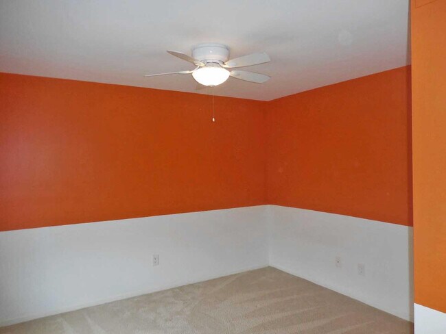 Building Photo - 4314 Hillside Dr