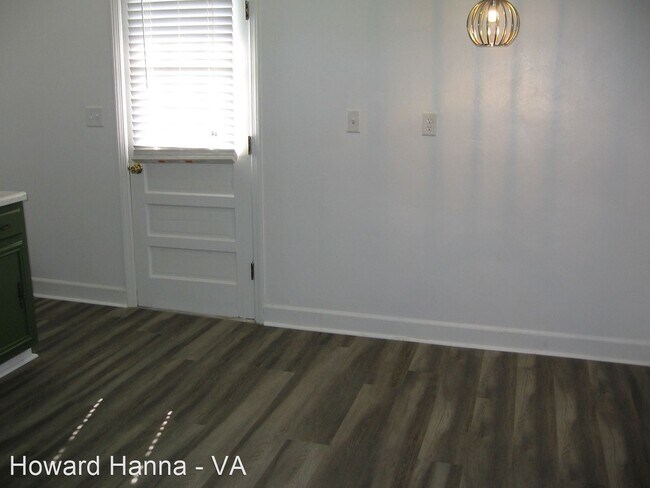 Building Photo - 2 br, 1 bath House - 2 Lumar Rd.