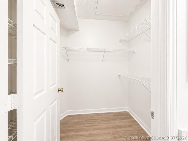 Building Photo - 5056 Lantana Rd