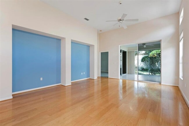 Building Photo - 3773 Amapola Ln