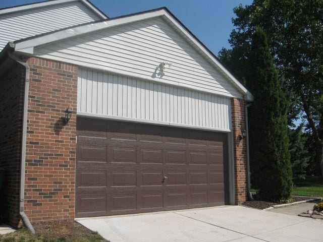 Building Photo - 23745 Middlebelt Rd