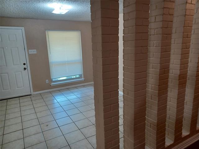 Building Photo - 4110 Fernwood Dr