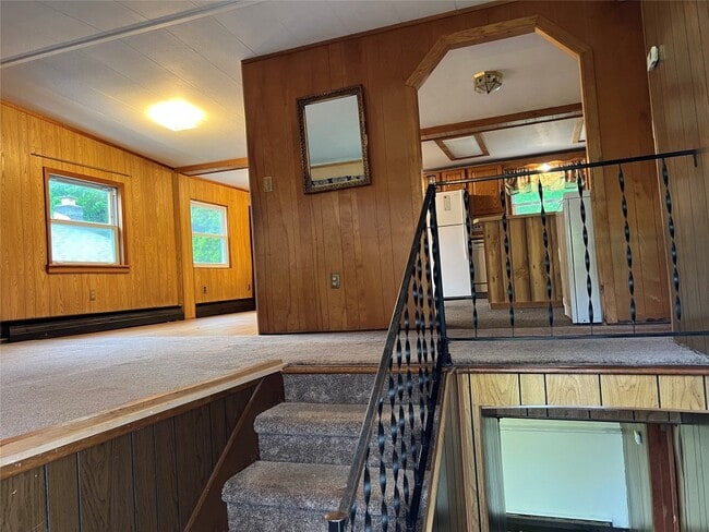 Building Photo - 26518 PA-267