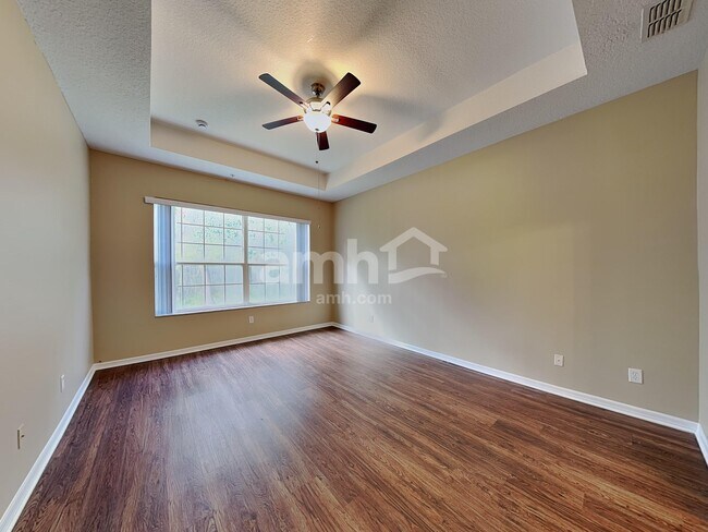 Building Photo - 10016 Caroline Park Dr