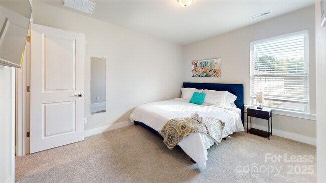 Building Photo - 5020 Central Ave