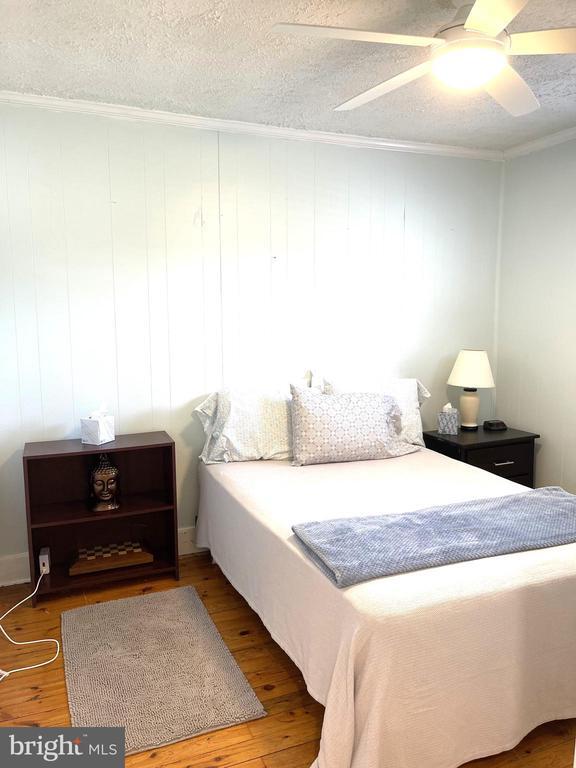 Building Photo - 221 Madison St