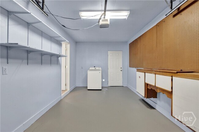 Building Photo - 900 Osprey Dr