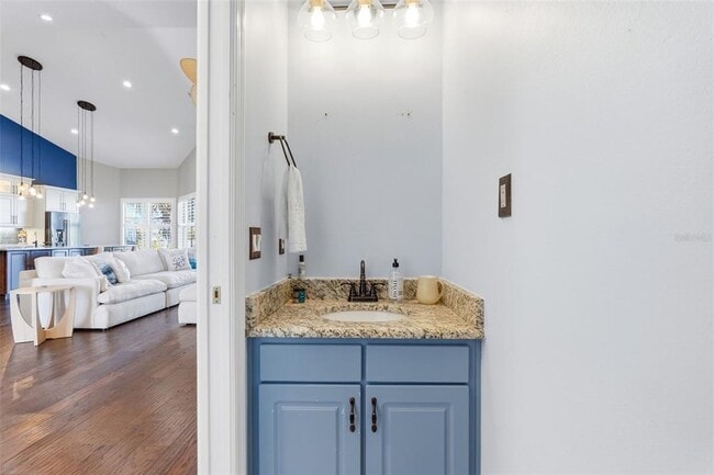 Building Photo - 909 Allegro Ln