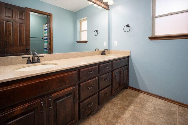 Building Photo - 2405 NW 180th St