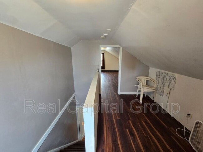 Building Photo - 310 Claremont Ave